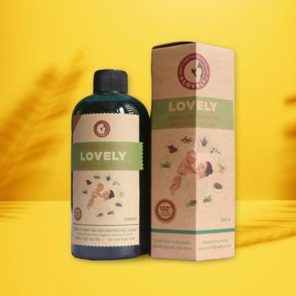 NƯỚC TẮM THẢO DƯỢC LOVELY DÀNH CHO MẸ TRƯỚC VÀ SAU SINH (500ML)