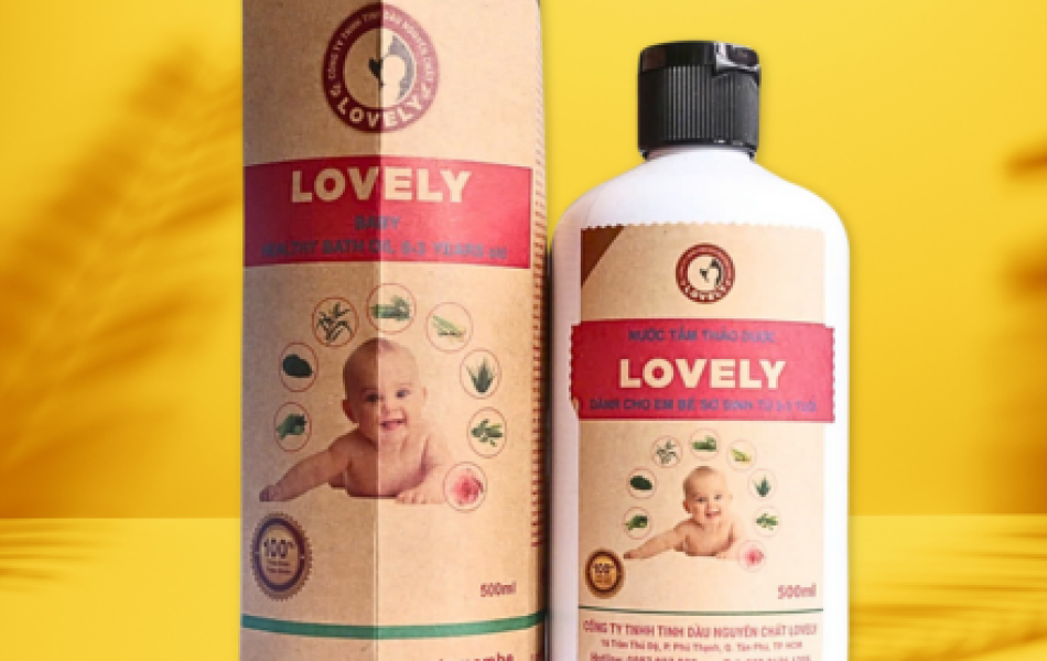 NƯỚC TẮM THẢO DƯỢC LOVELY DÀNH CHO TRẺ SƠ SINH 0 - 3 TUỔI (500ML)